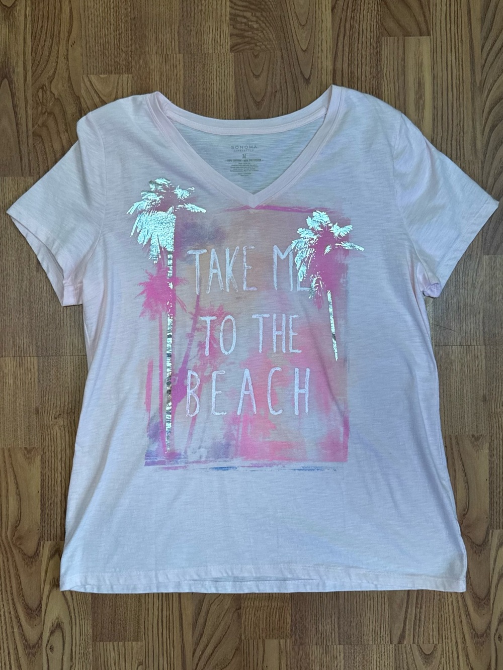 ❤️ Sonoma Medium Light Pink Shiny Silver V-Neck Beach Graphic Tee Top Shirt (B19